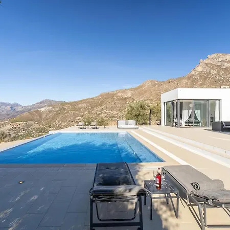 Hill House Spain -villa Casa Blanca 빌라 *